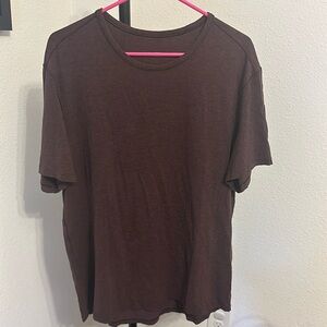 Lululemon men’s tee